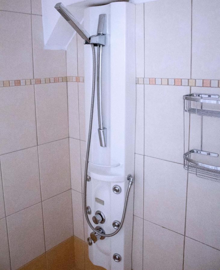 Yard Rooms Corinth Εξωτερικό φωτογραφία