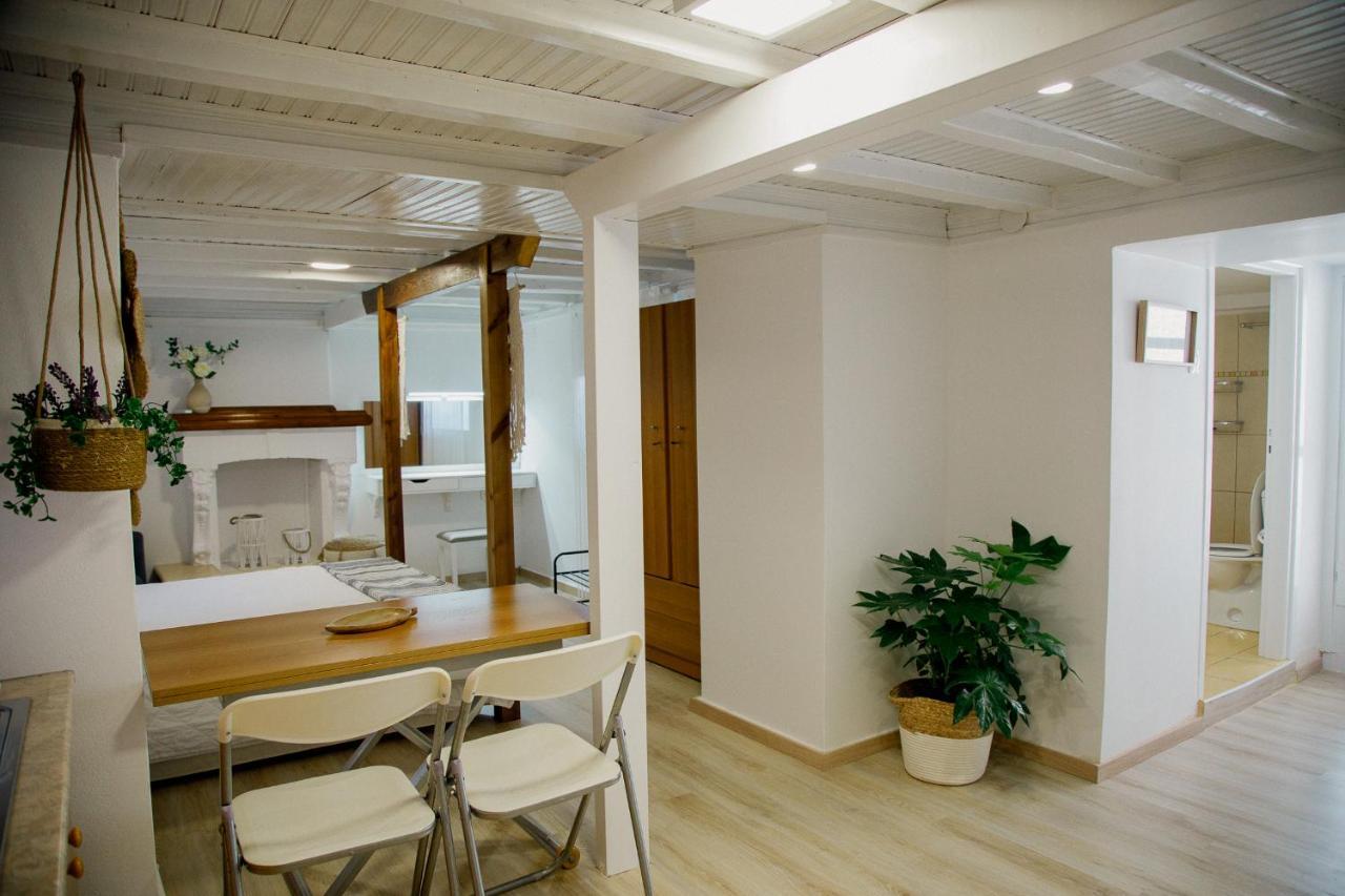 Yard Rooms Corinth Εξωτερικό φωτογραφία