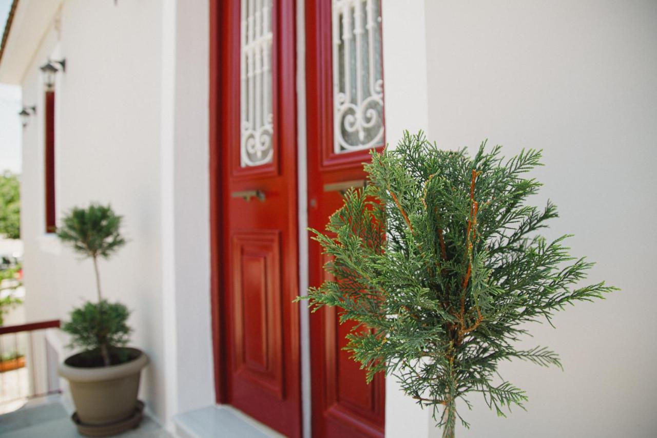 Yard Rooms Corinth Εξωτερικό φωτογραφία